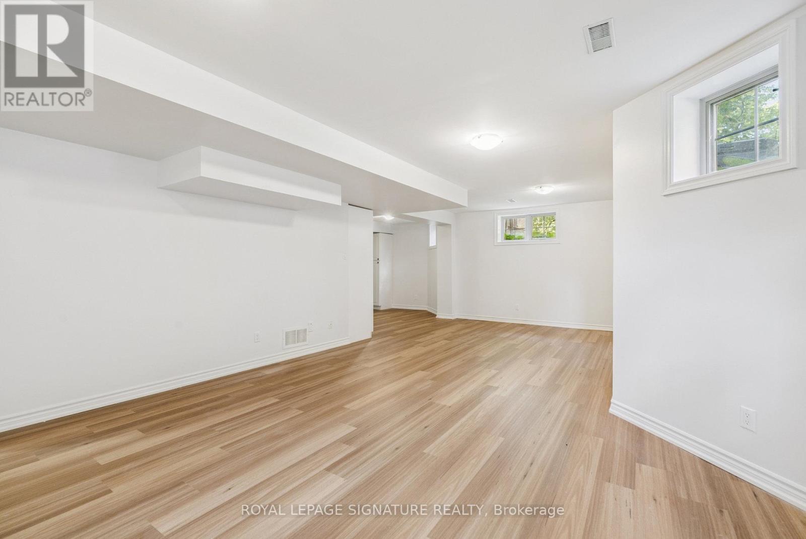12 MCCULLOUGH COURT - 32