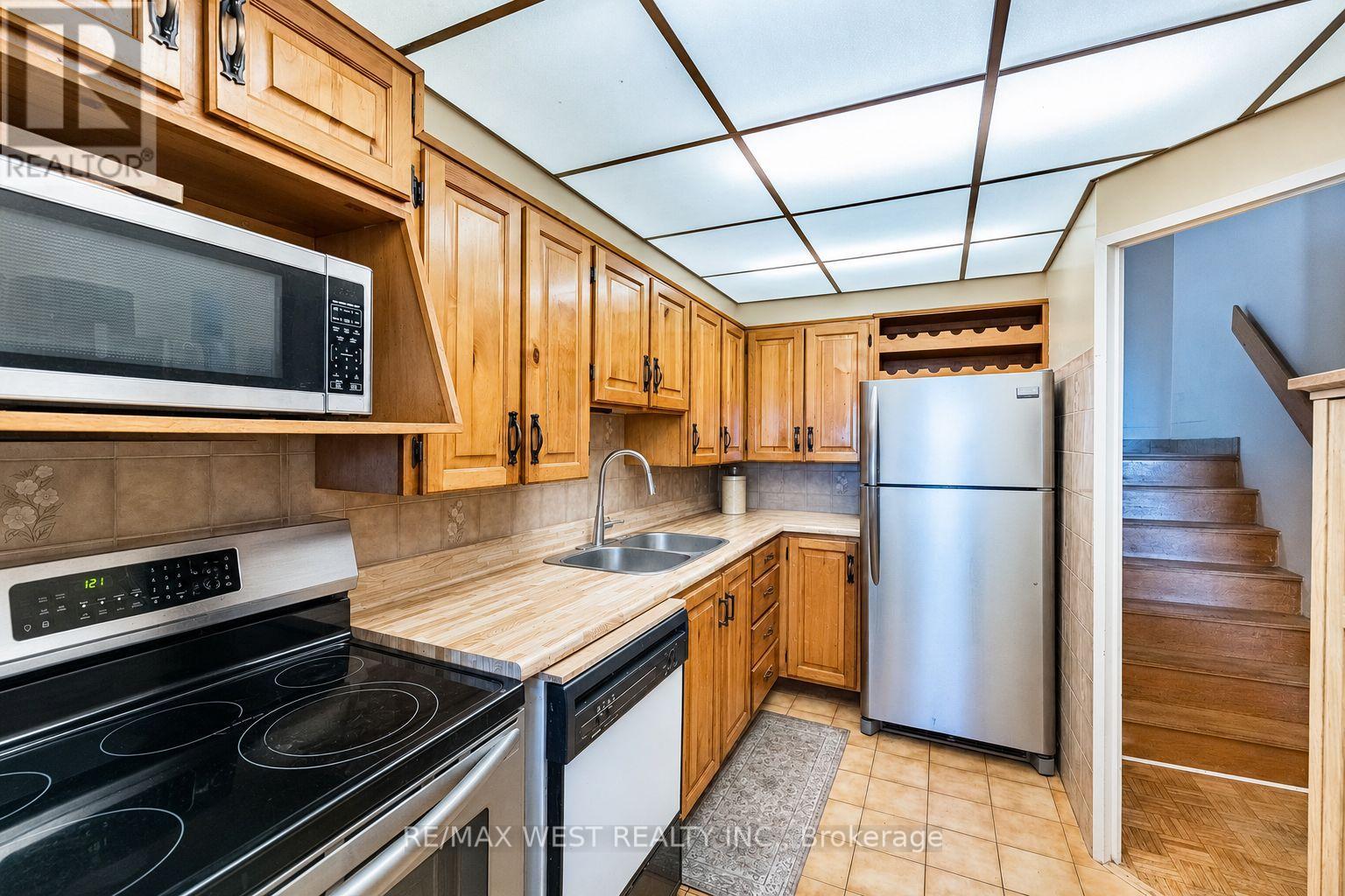 #1104 11 WINCOTT DRIVE - 11