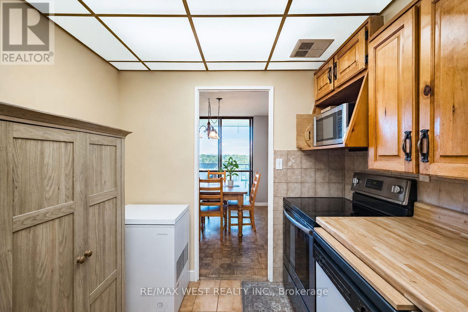 #1104 11 WINCOTT DRIVE - 15