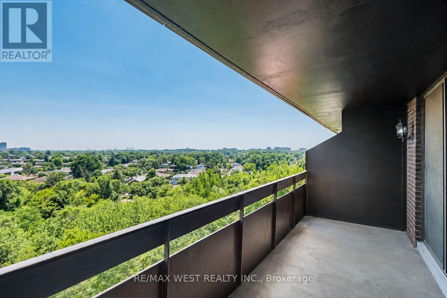 #1104 11 WINCOTT DRIVE - 16