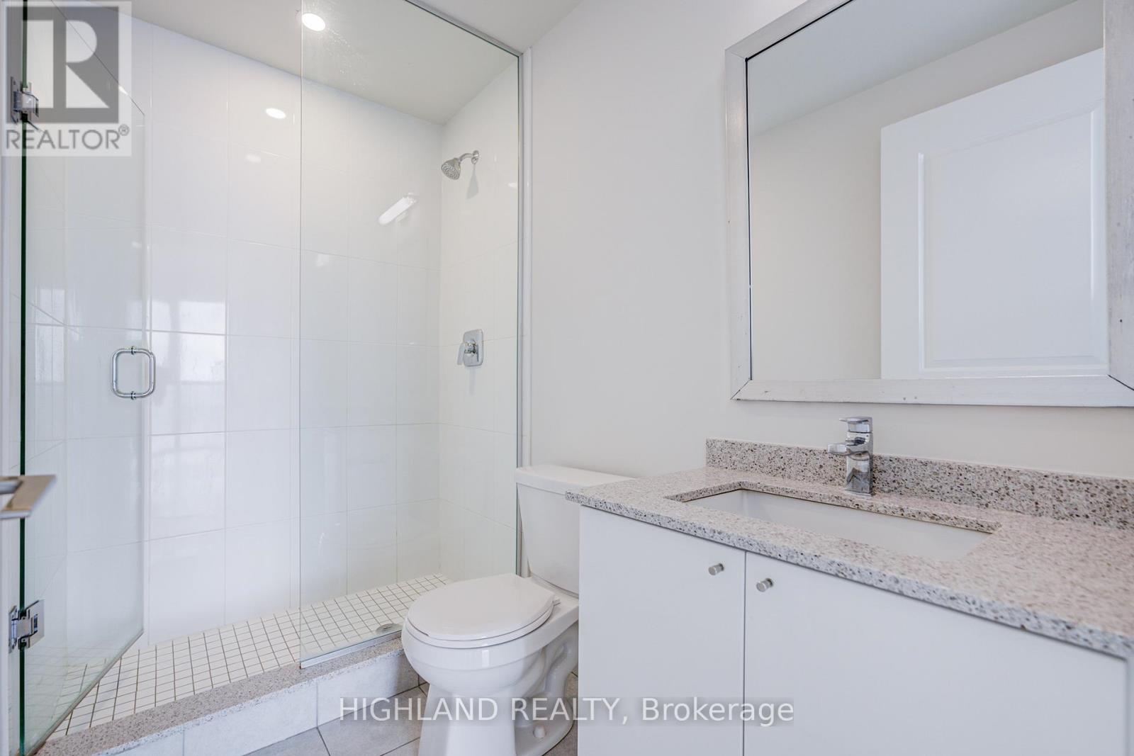 #2716 35 WATERGARDEN DRIVE - Image 13
