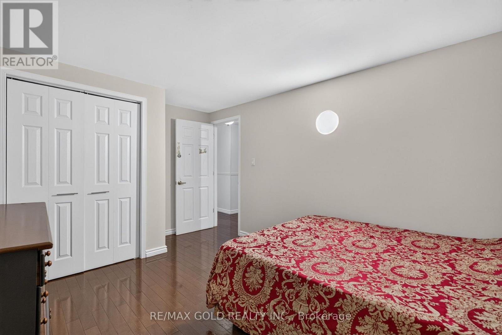 32 DUNBLAINE CRESCENT - 22