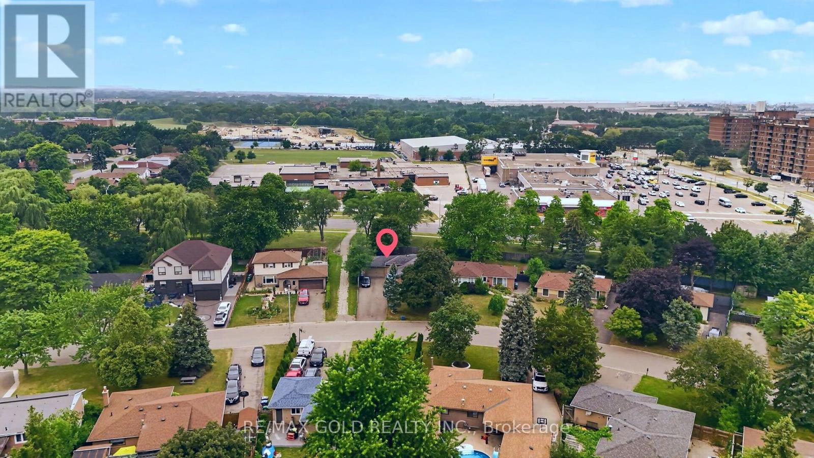 32 DUNBLAINE CRESCENT - 48