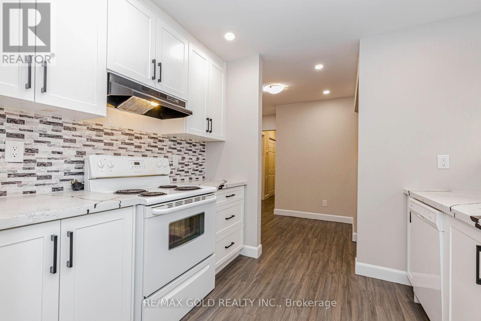 14 FLAMINGO CRESCENT - 15