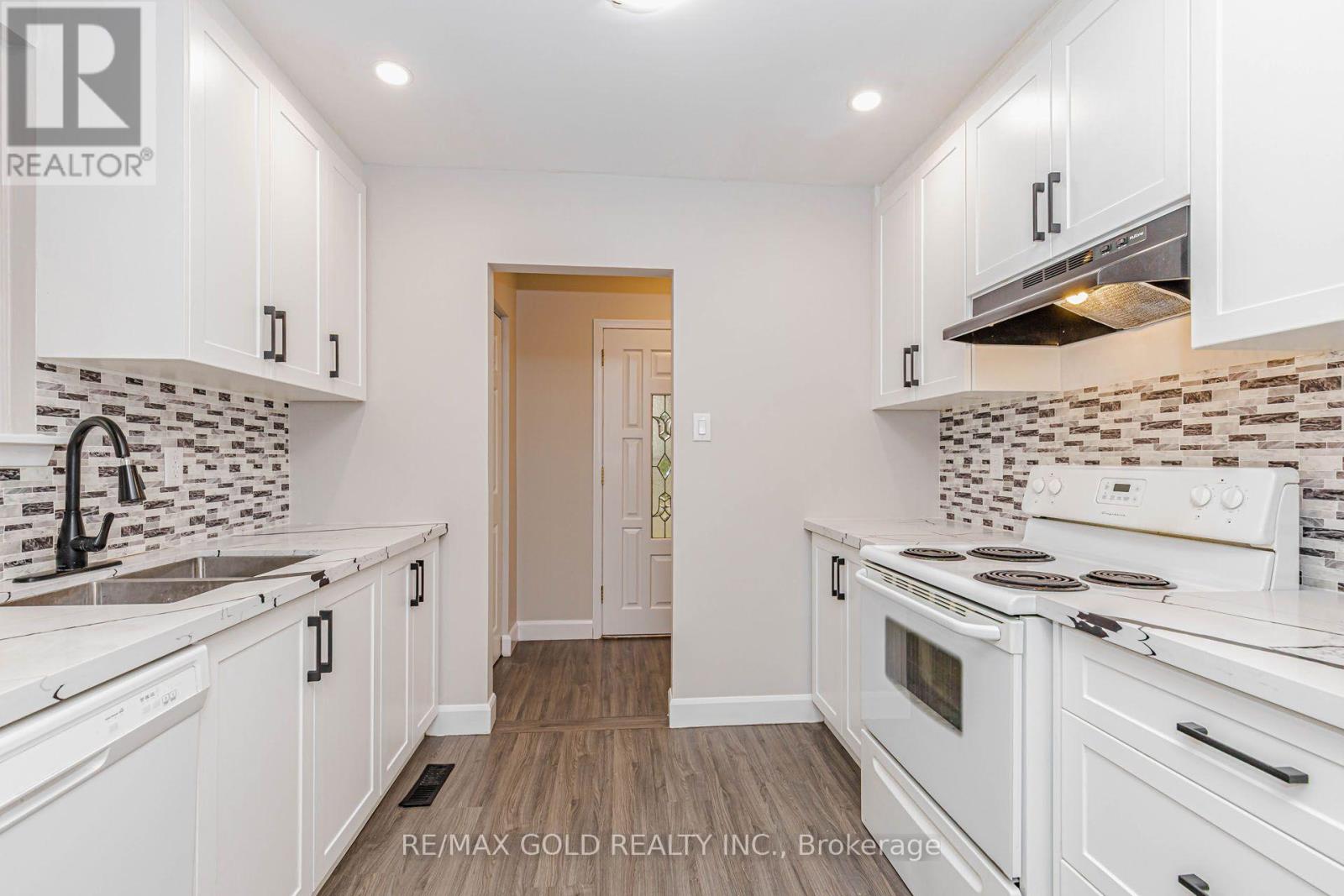 14 FLAMINGO CRESCENT - 20