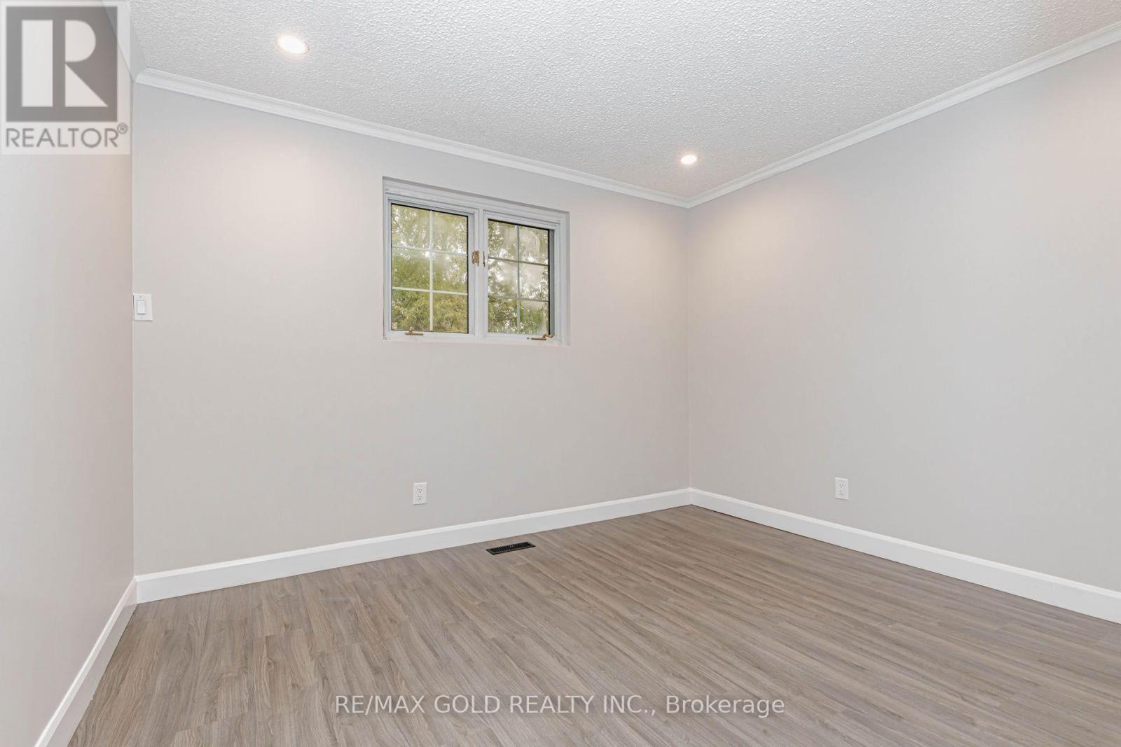 14 FLAMINGO CRESCENT - 25