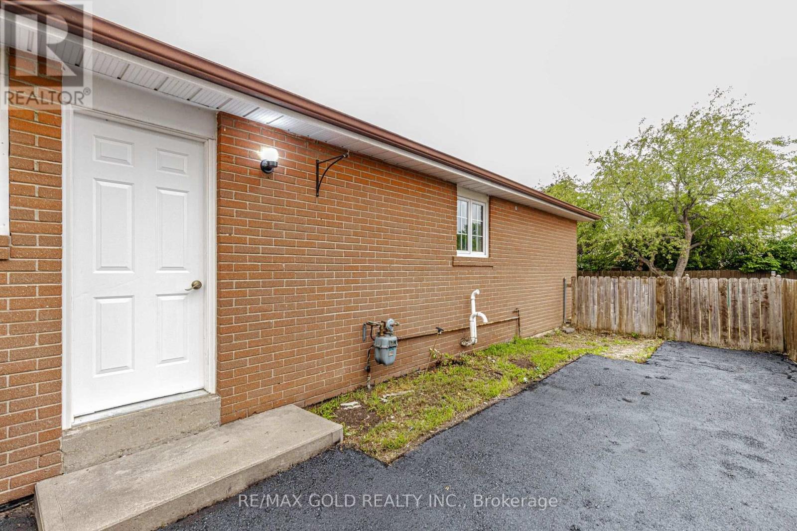 14 FLAMINGO CRESCENT - 41