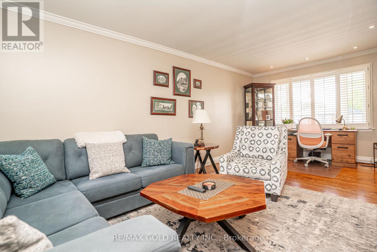 37 DEVONSHIRE DRIVE - 11