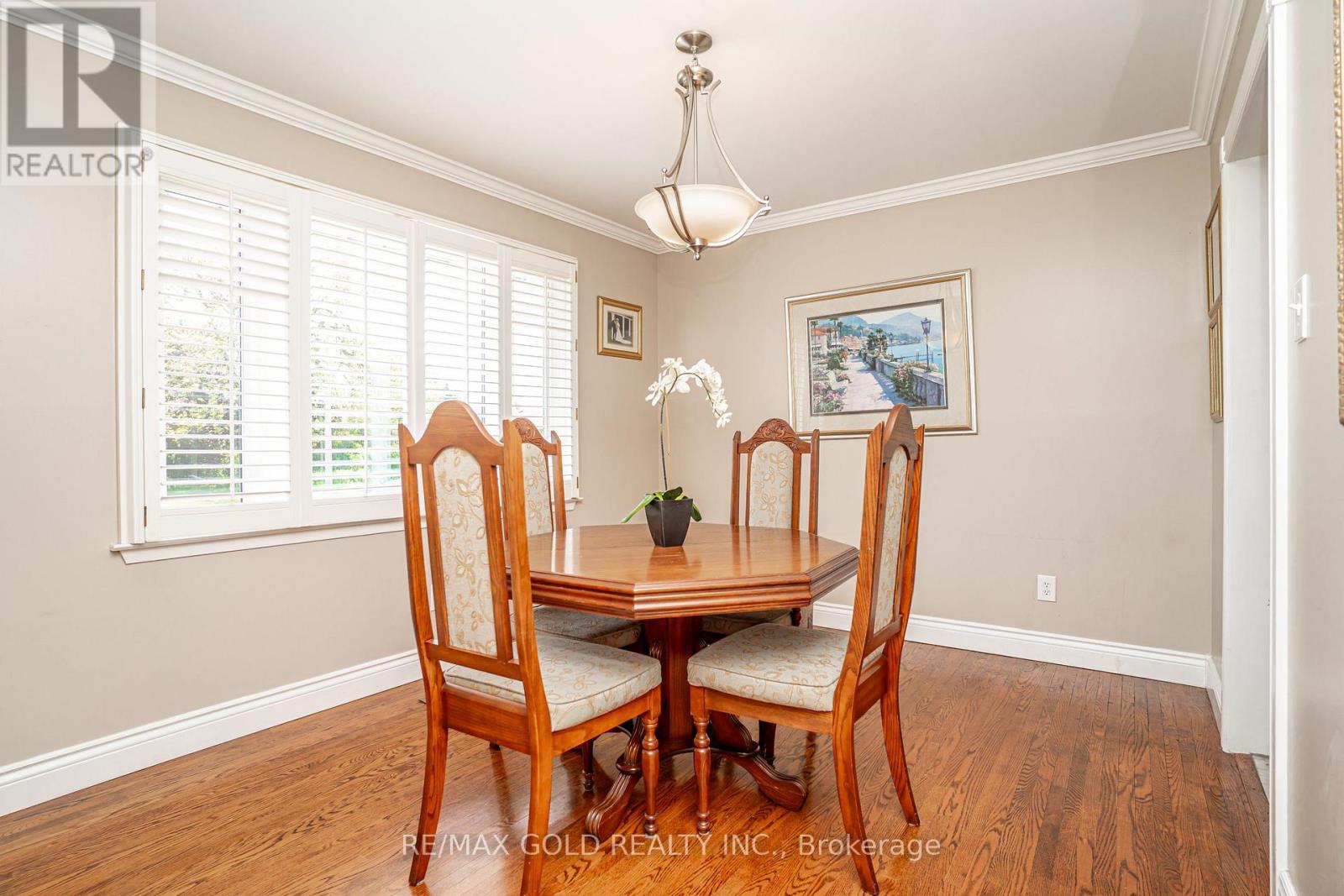 37 DEVONSHIRE DRIVE - 13