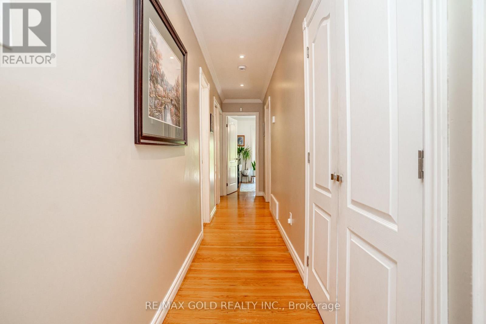 37 DEVONSHIRE DRIVE - 19