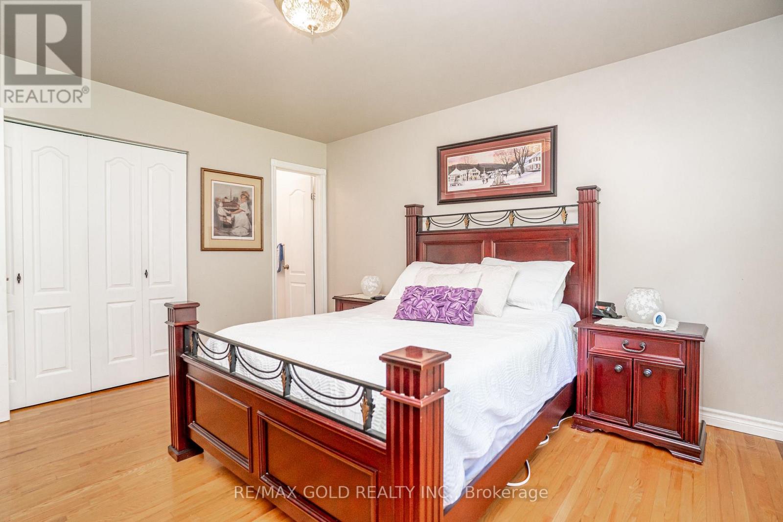 37 DEVONSHIRE DRIVE - 21