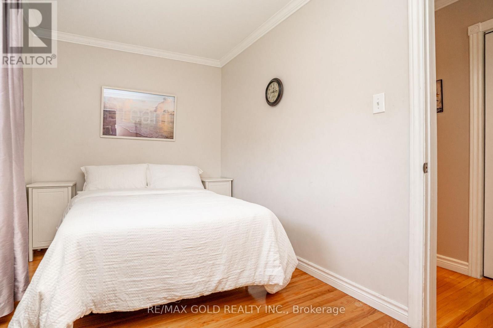 37 DEVONSHIRE DRIVE - 28