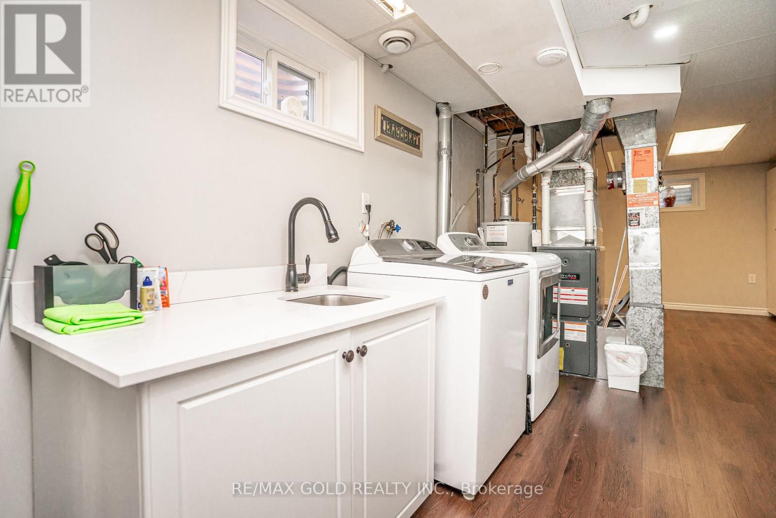 37 DEVONSHIRE DRIVE - 37