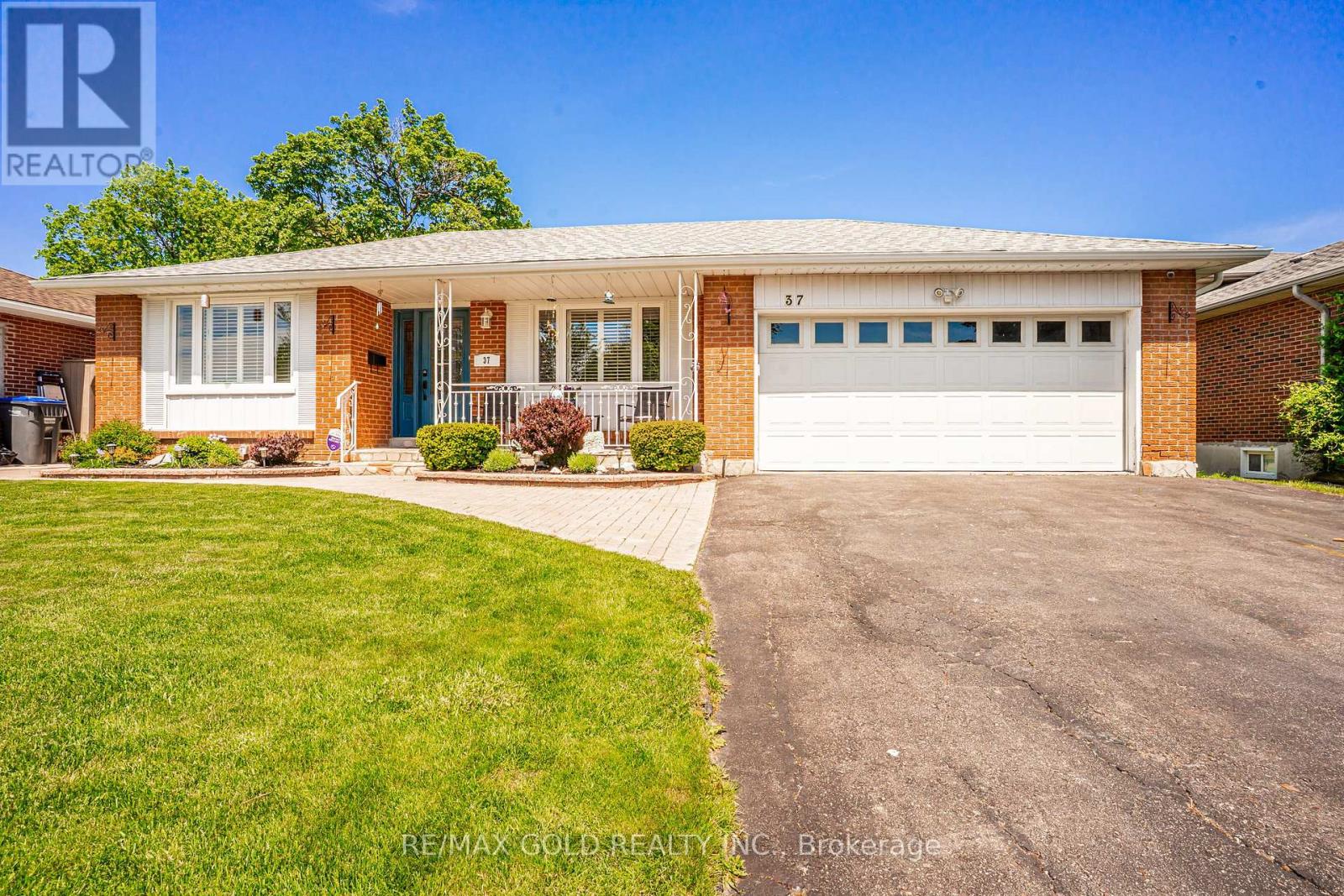 37 DEVONSHIRE DRIVE - 4