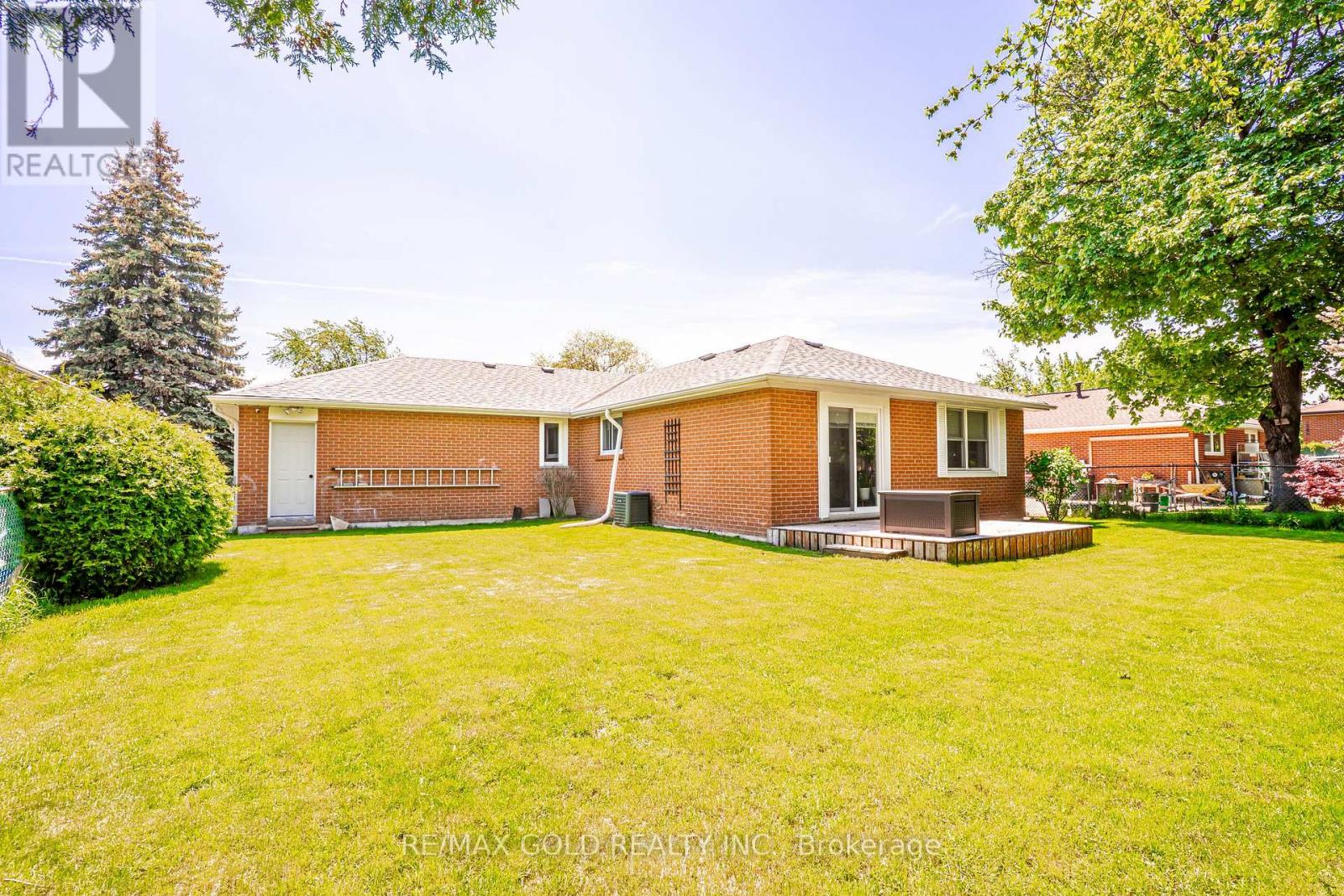 37 DEVONSHIRE DRIVE - 41
