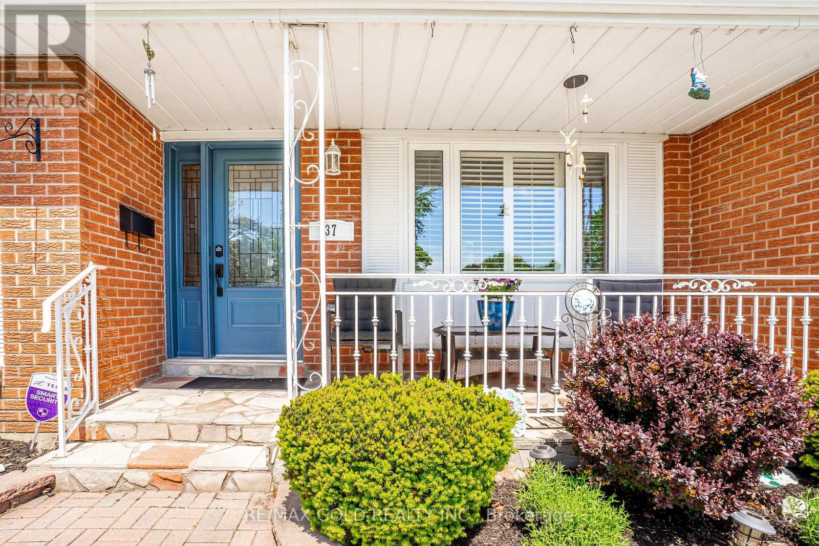 37 DEVONSHIRE DRIVE - 5