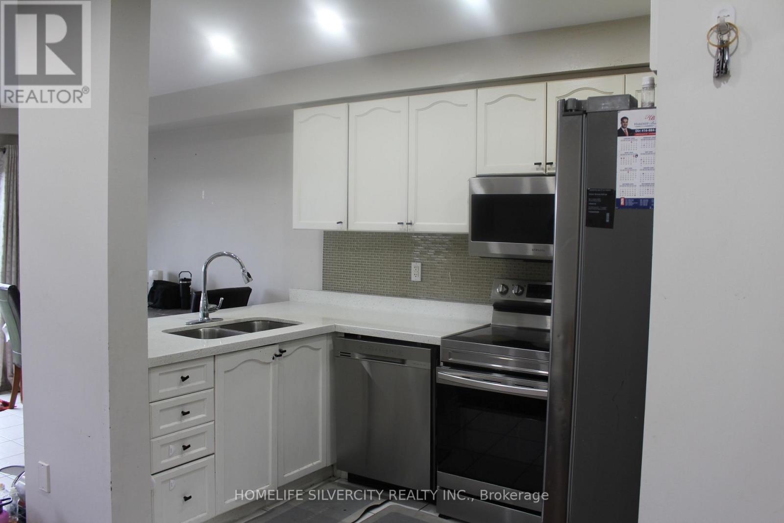 92 TOMABROOK CRESCENT - 12