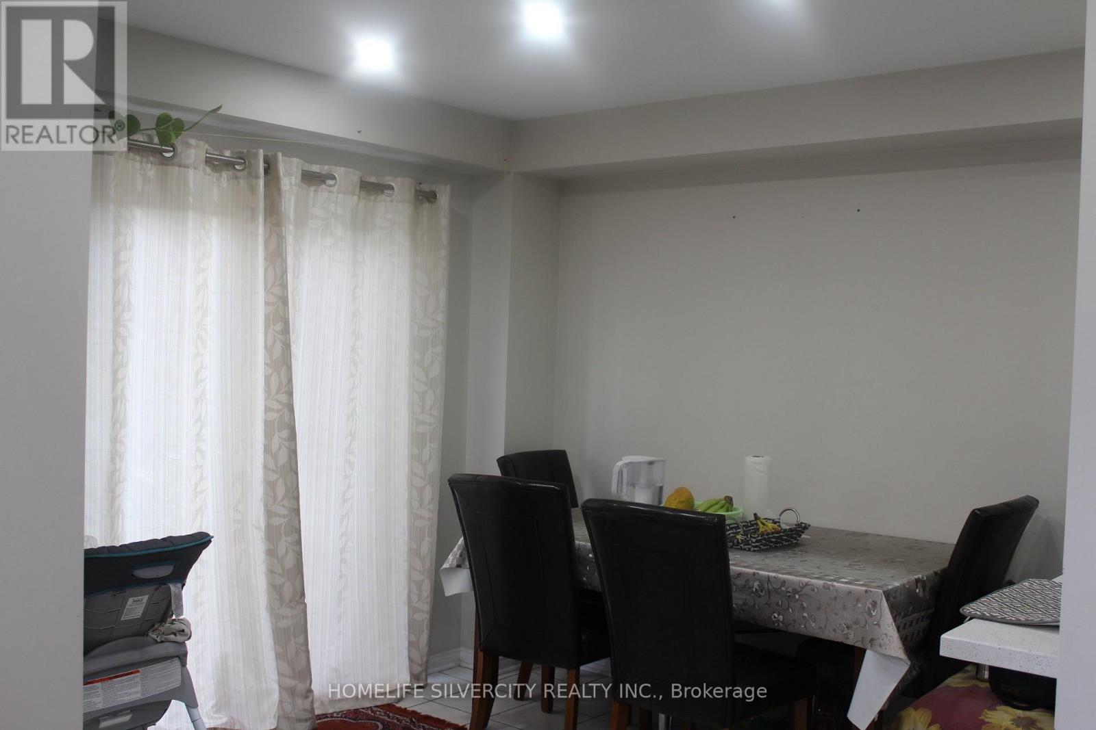 92 TOMABROOK CRESCENT - 15