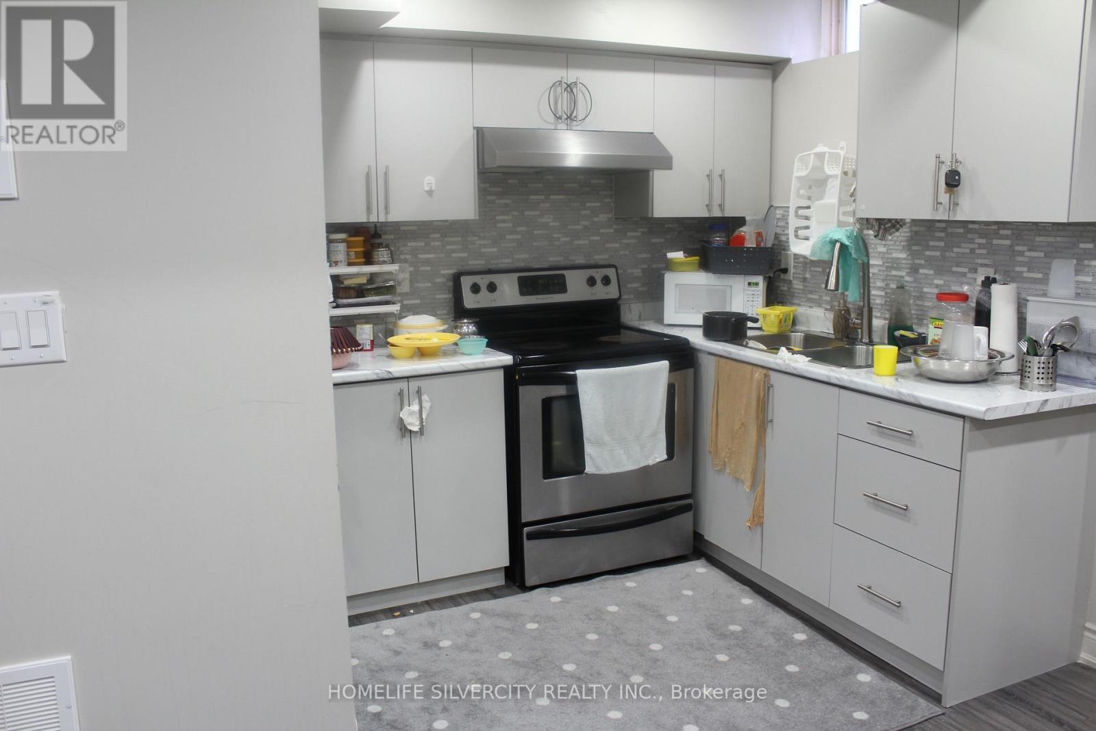 92 TOMABROOK CRESCENT - 40