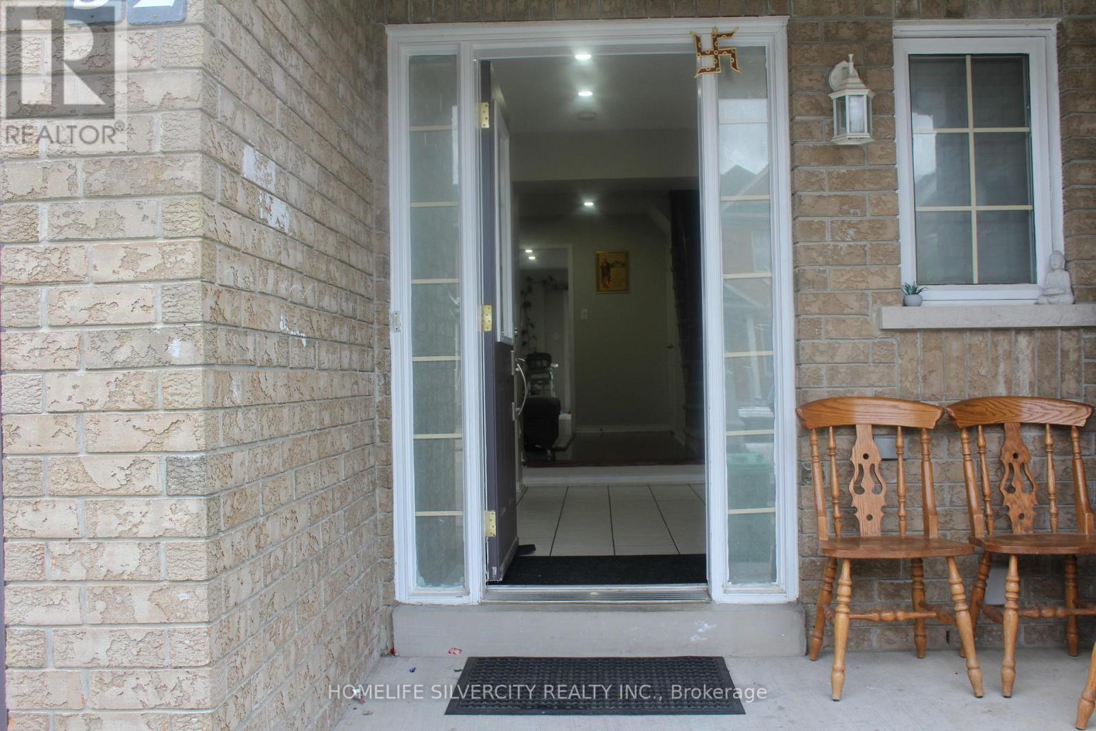 92 TOMABROOK CRESCENT - 5
