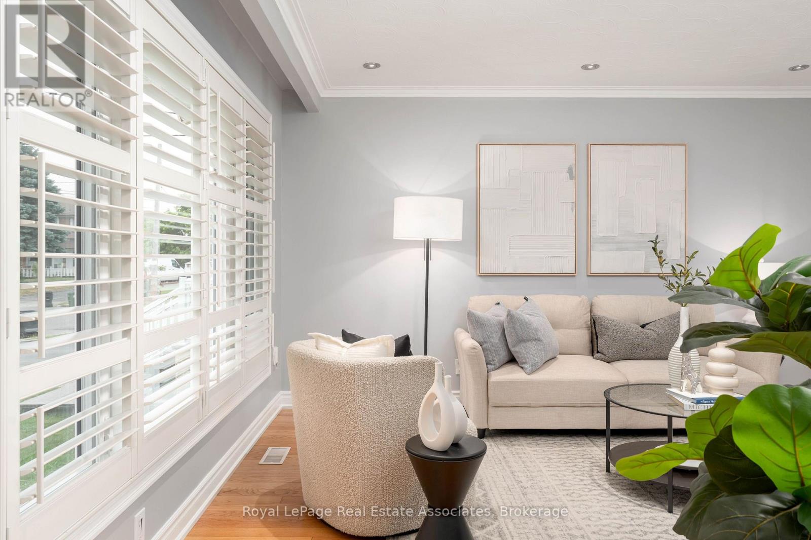 12 ANCHOR DRIVE - Image 4