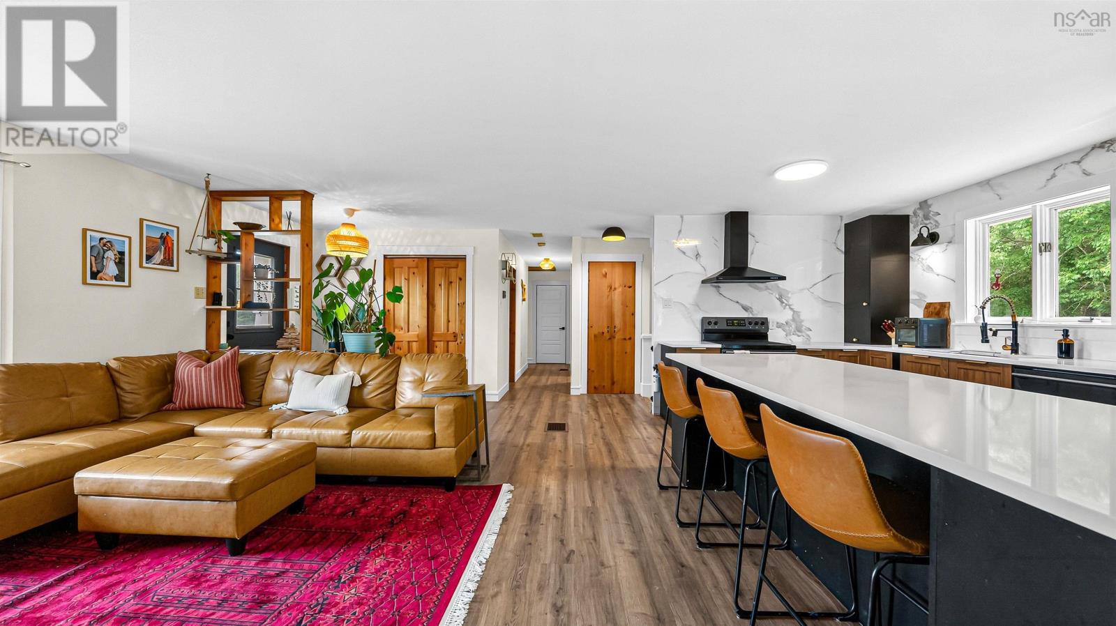 2636 215 Highway - 18
