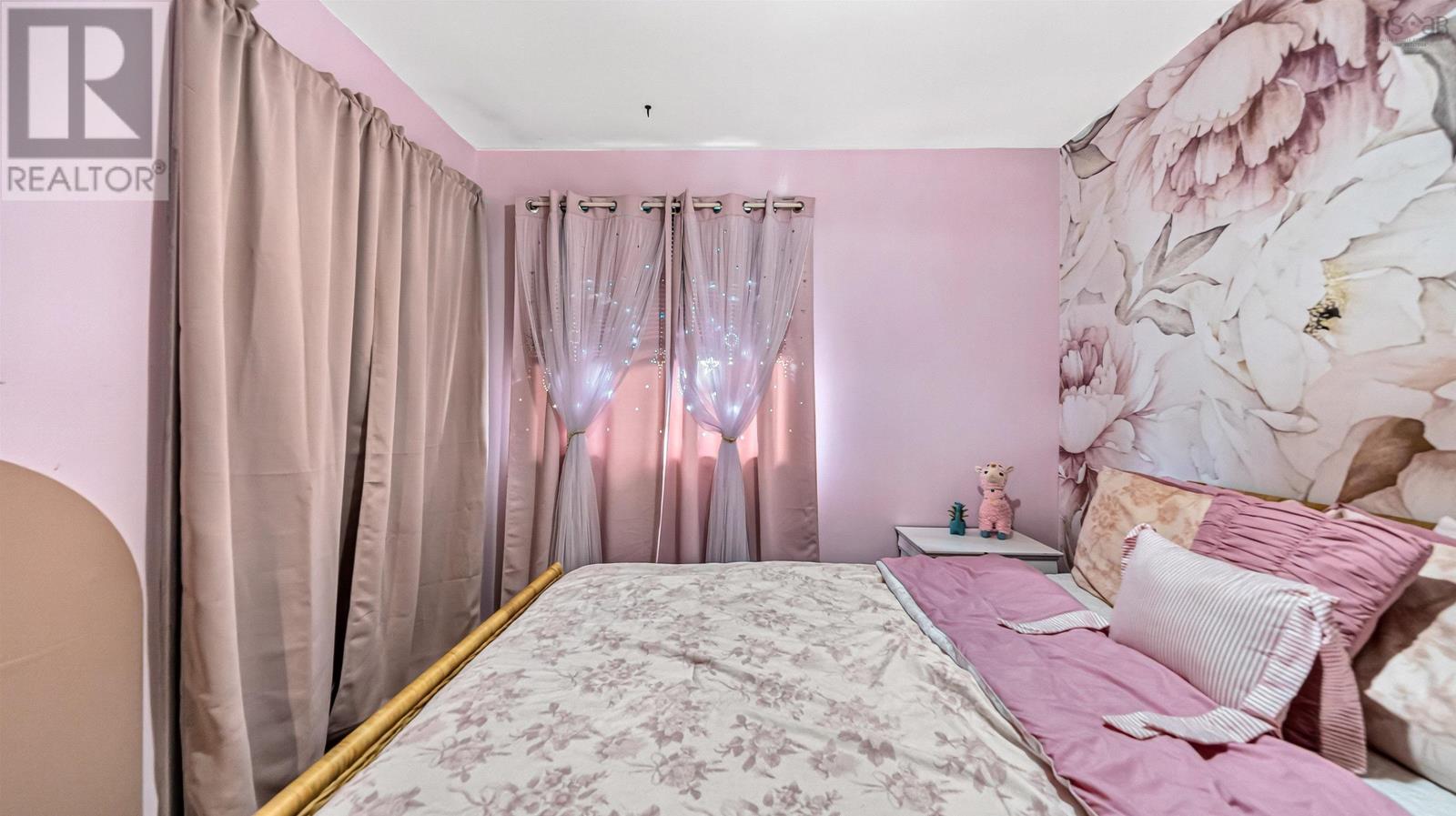 2636 215 Highway - 42