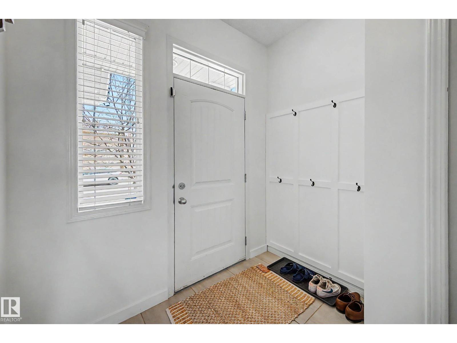 2083 CHALMERS WY SW - 12