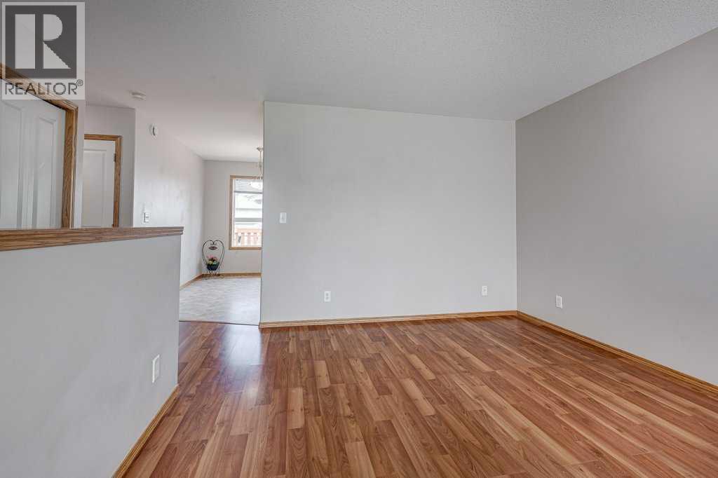 Listing photo – 103 Landry Bend, Red Deer