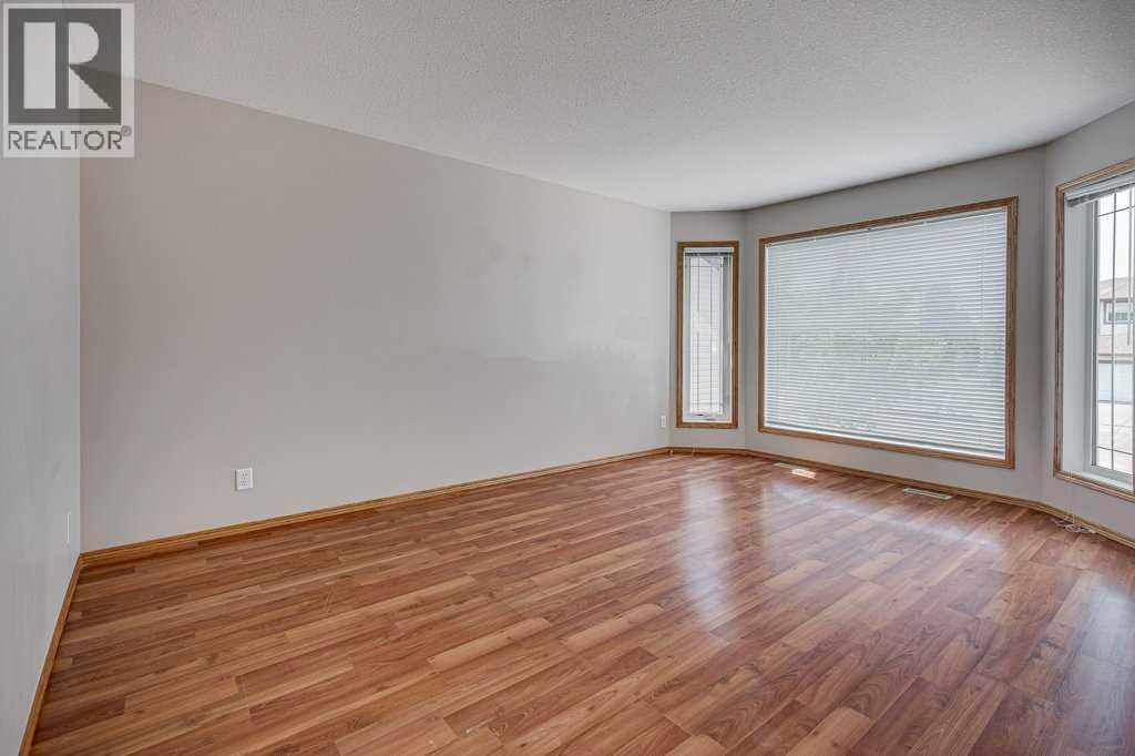 Listing photo – 103 Landry Bend, Red Deer