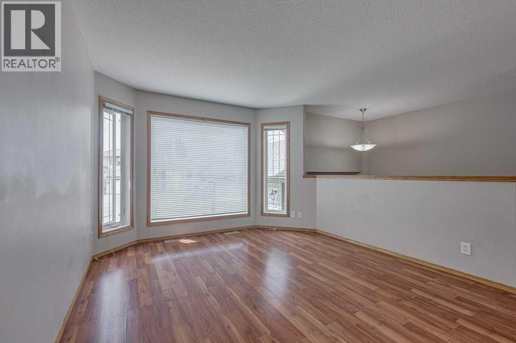 Listing photo – 103 Landry Bend, Red Deer