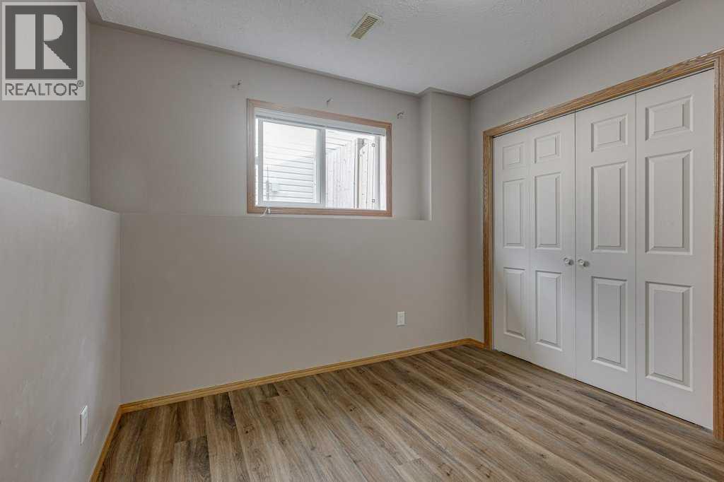 Listing photo – 103 Landry Bend, Red Deer