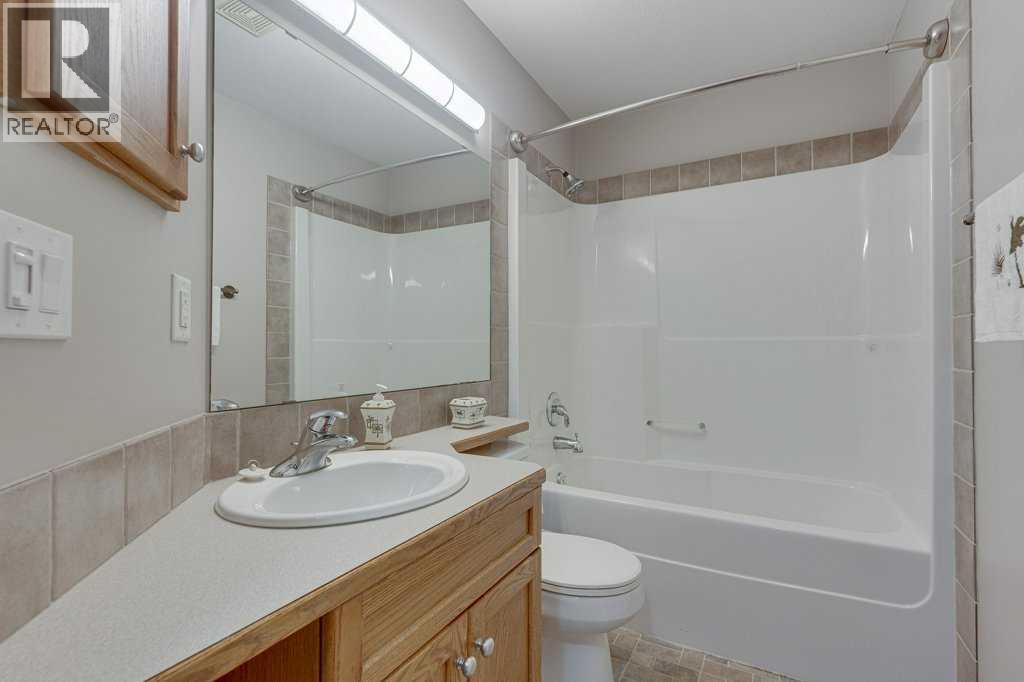 Listing photo – 103 Landry Bend, Red Deer