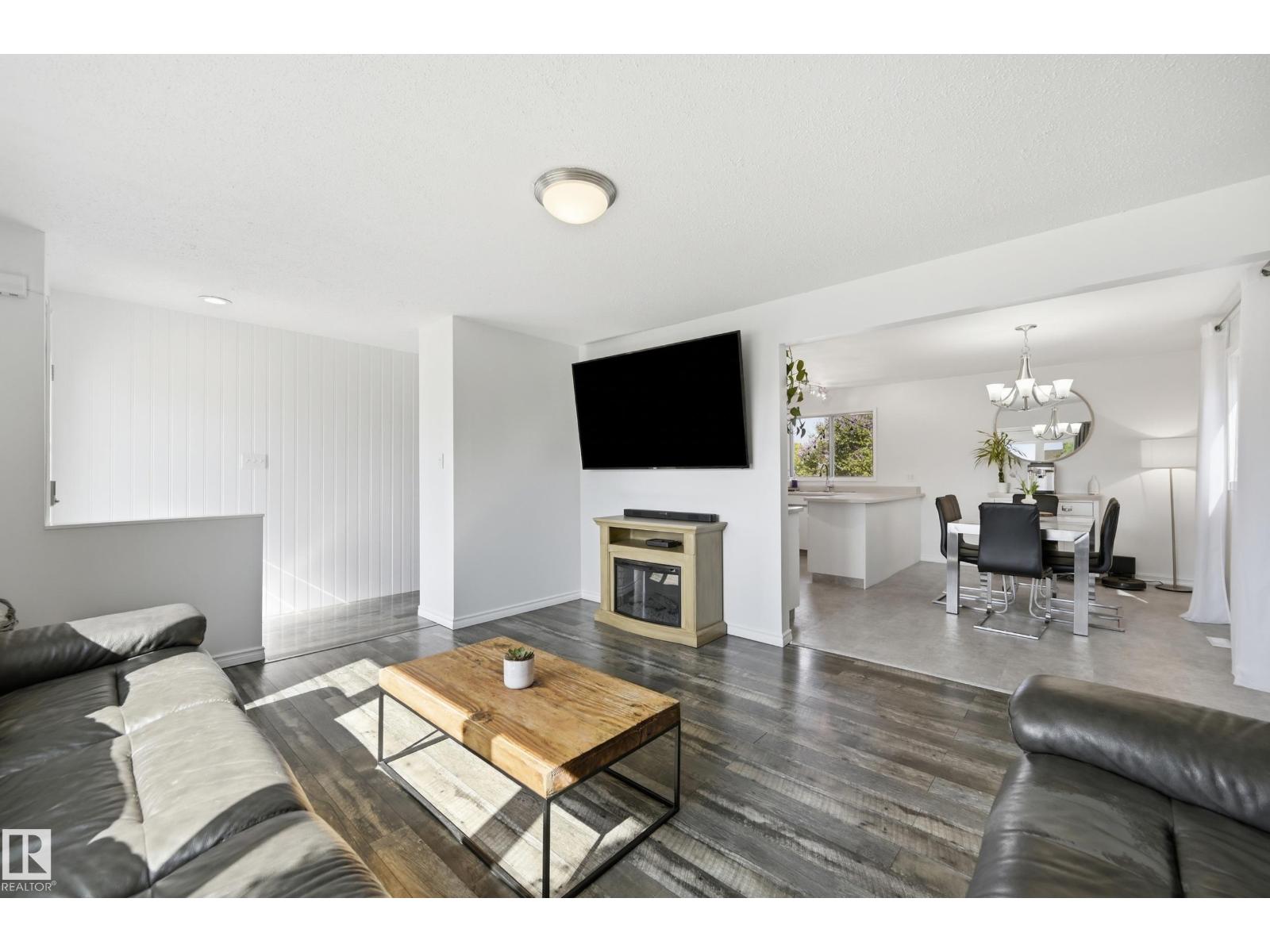 15111 67 ST NW - 6