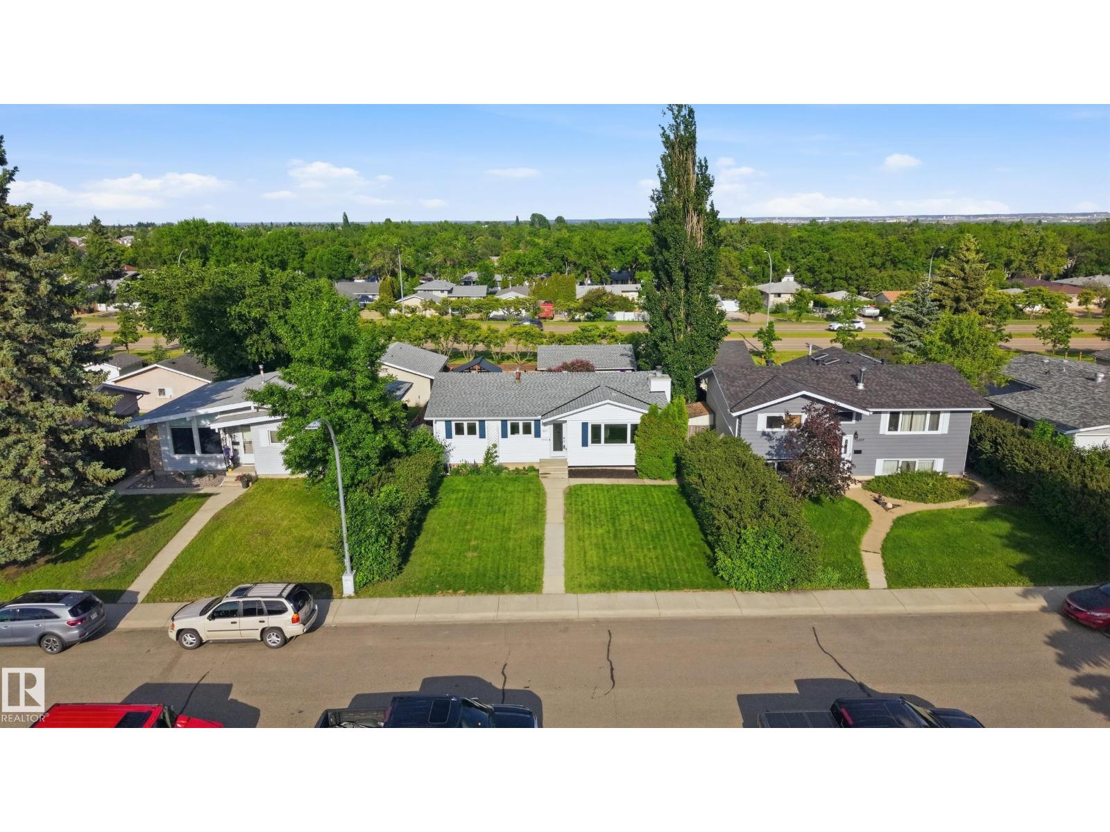 15111 67 ST NW - Image 39