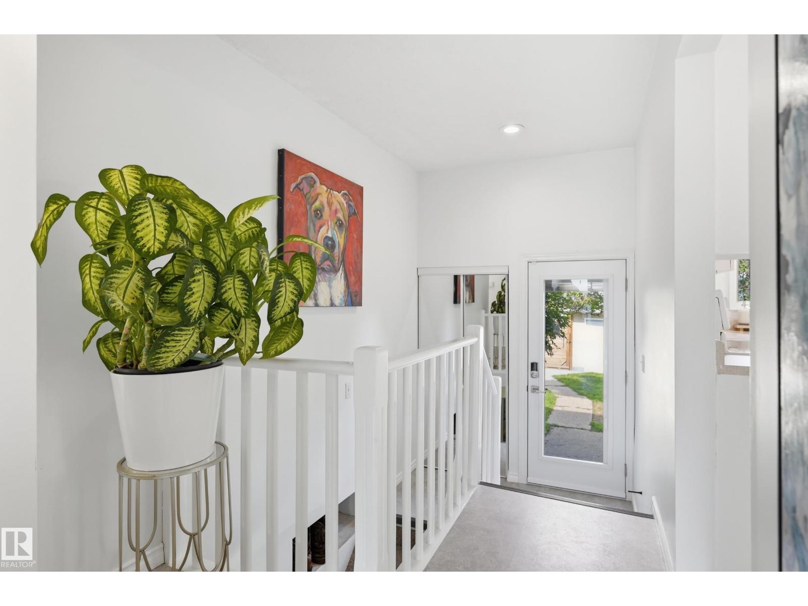 15111 67 ST NW - 22