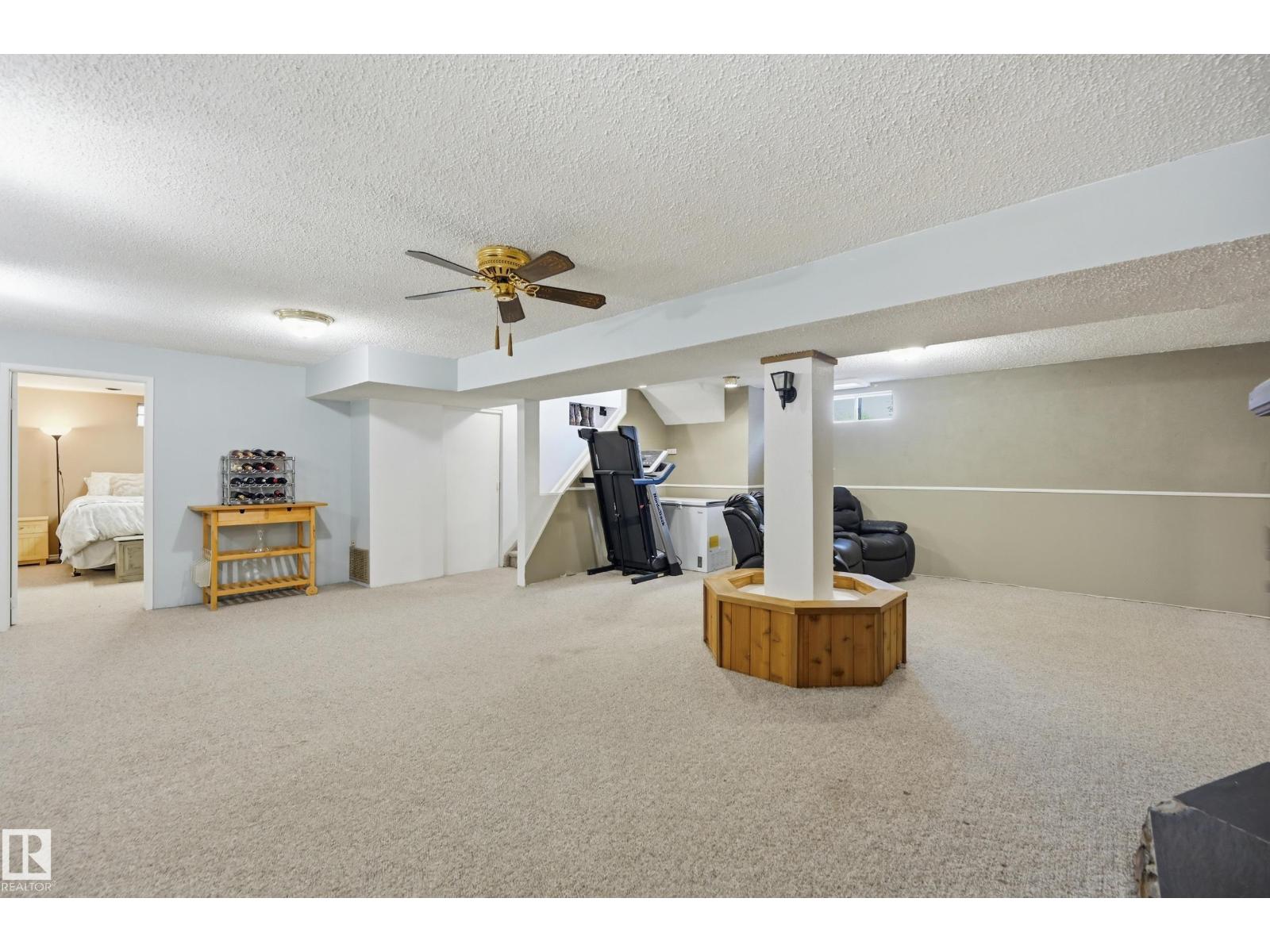 15111 67 ST NW - 25