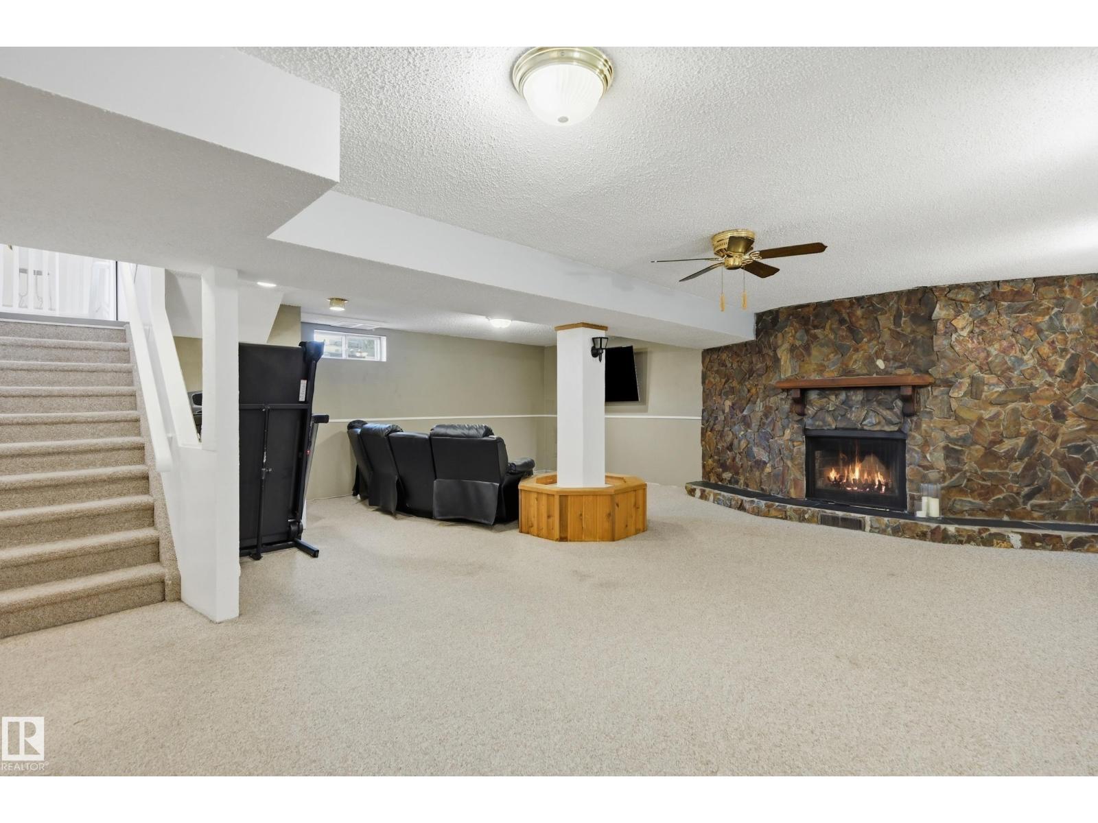 15111 67 ST NW - Image 24