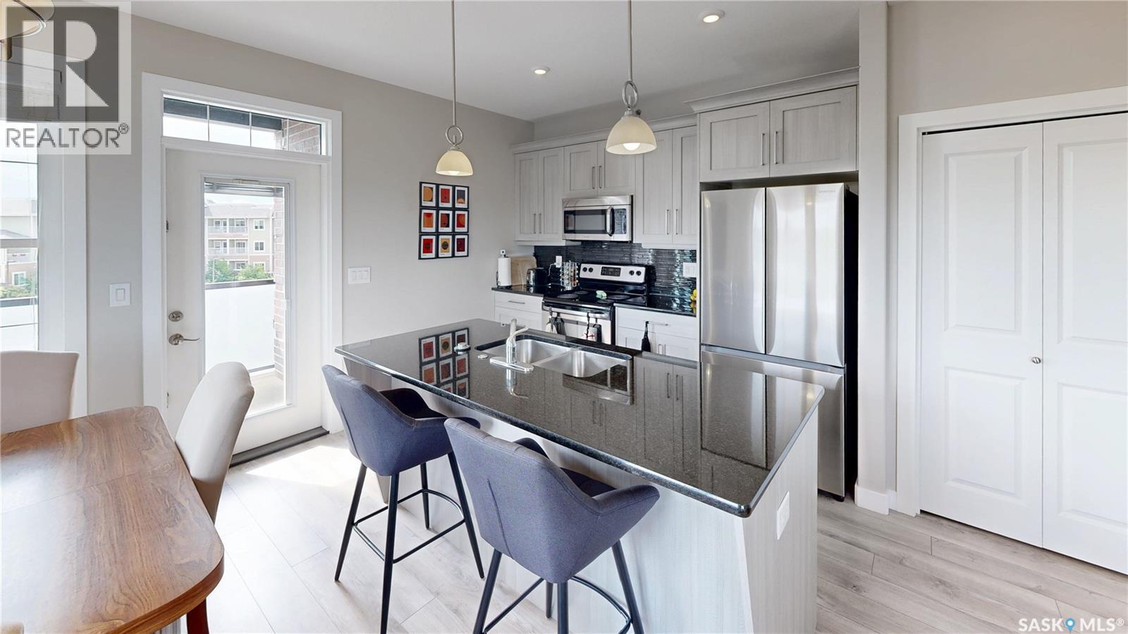 #406 1515 Anson ROAD - 10