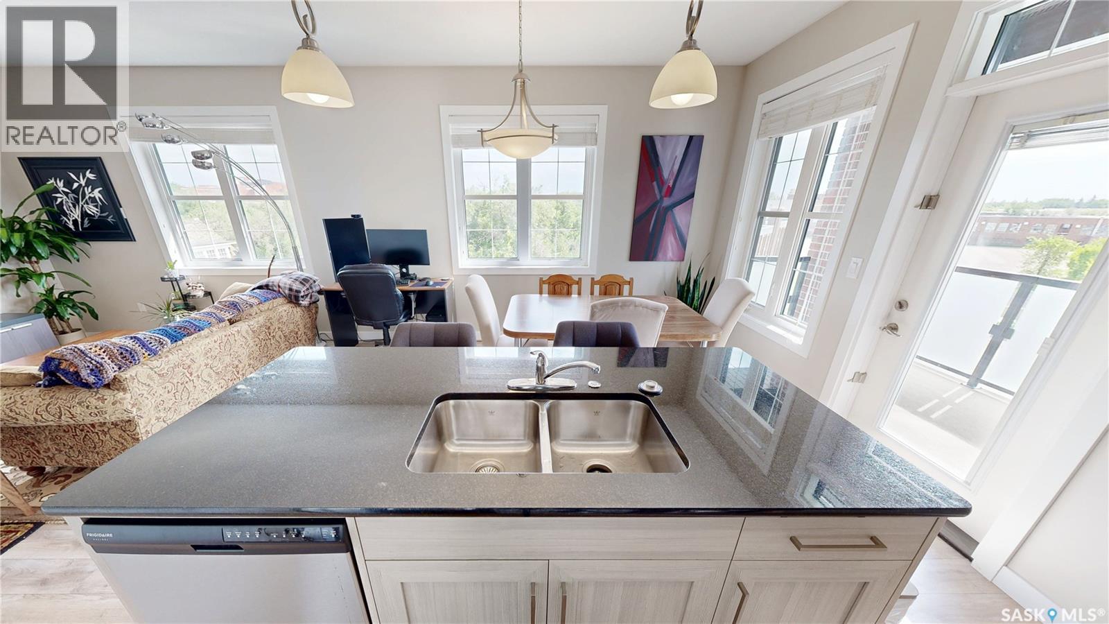 #406 1515 Anson ROAD - 16