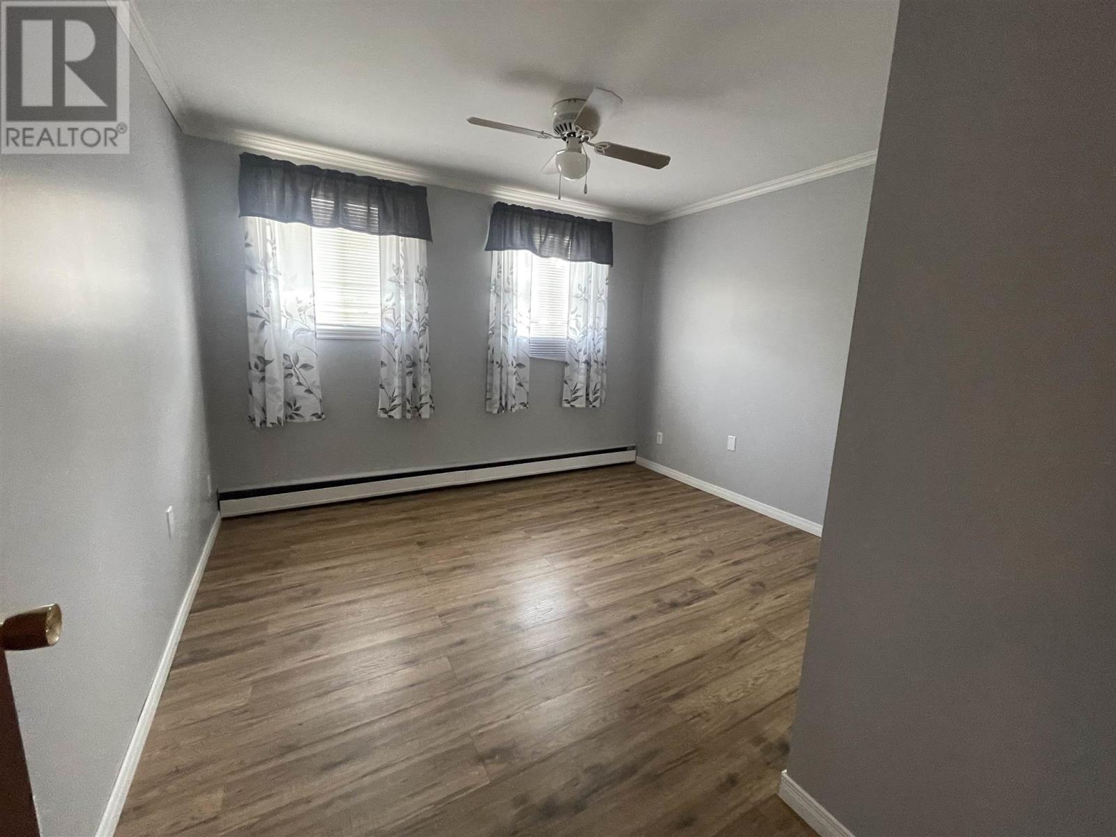 40 Frances ST - 20