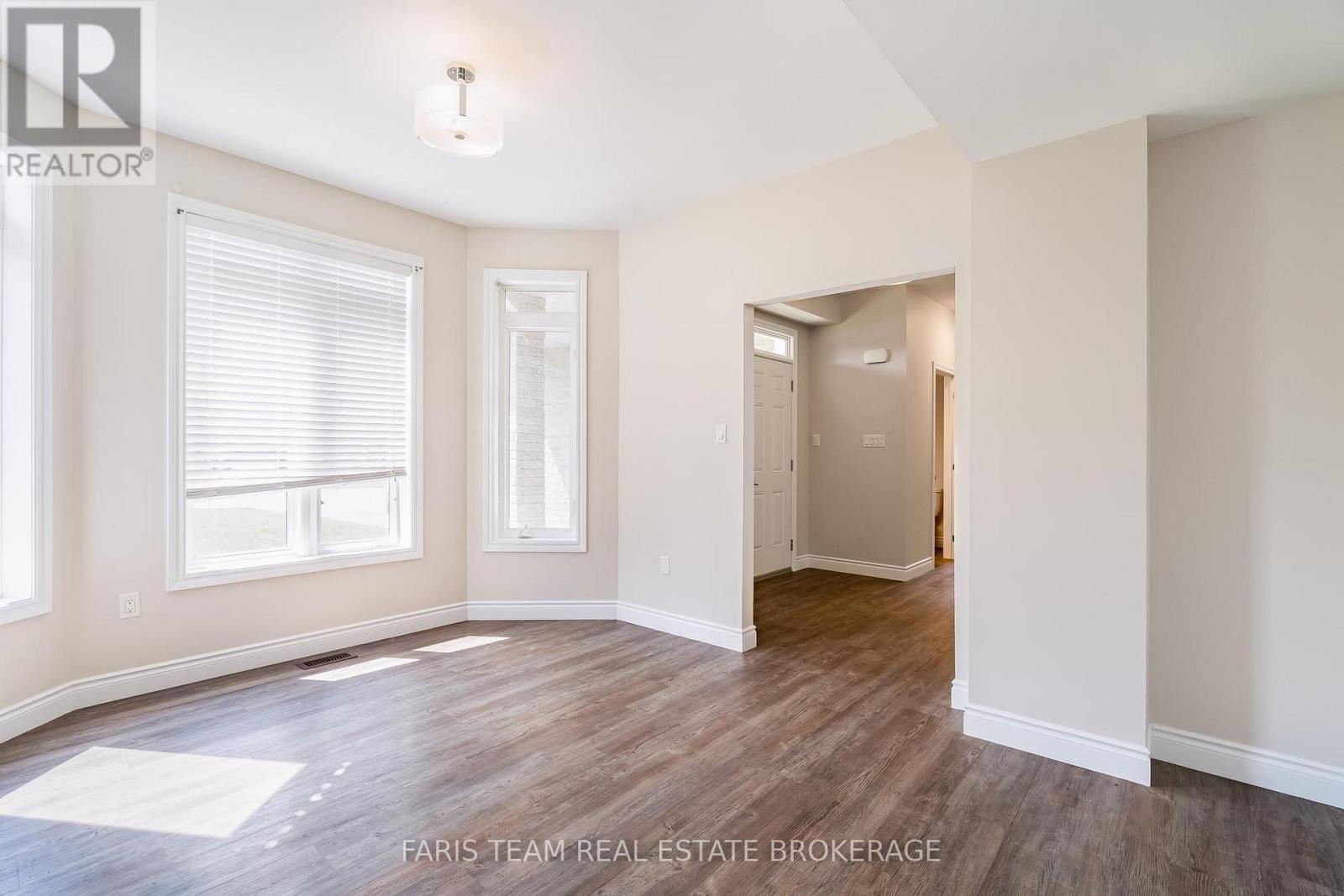 33 SHEPPARD DRIVE - 14