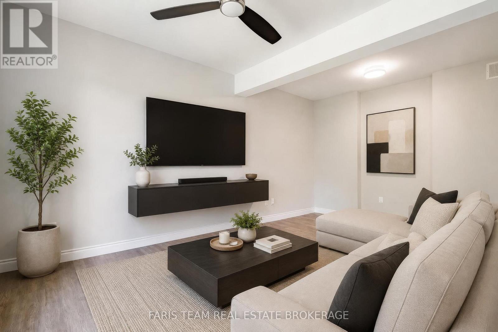 33 SHEPPARD DRIVE - 11