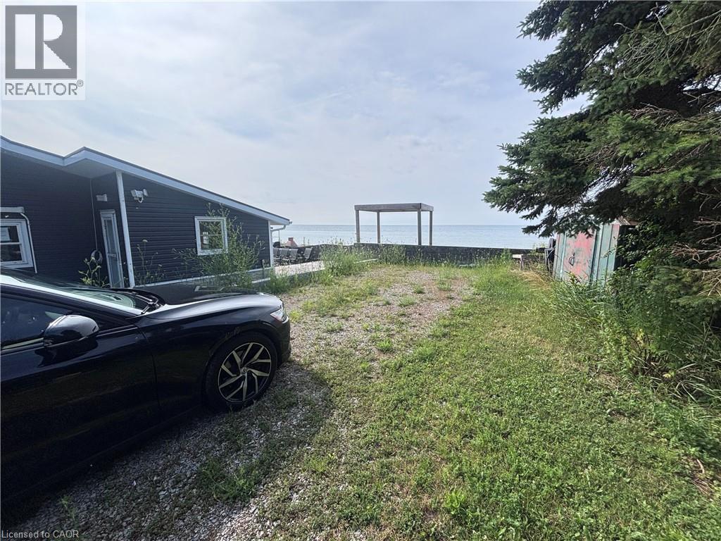 1456 LAKESHORE Road - 33