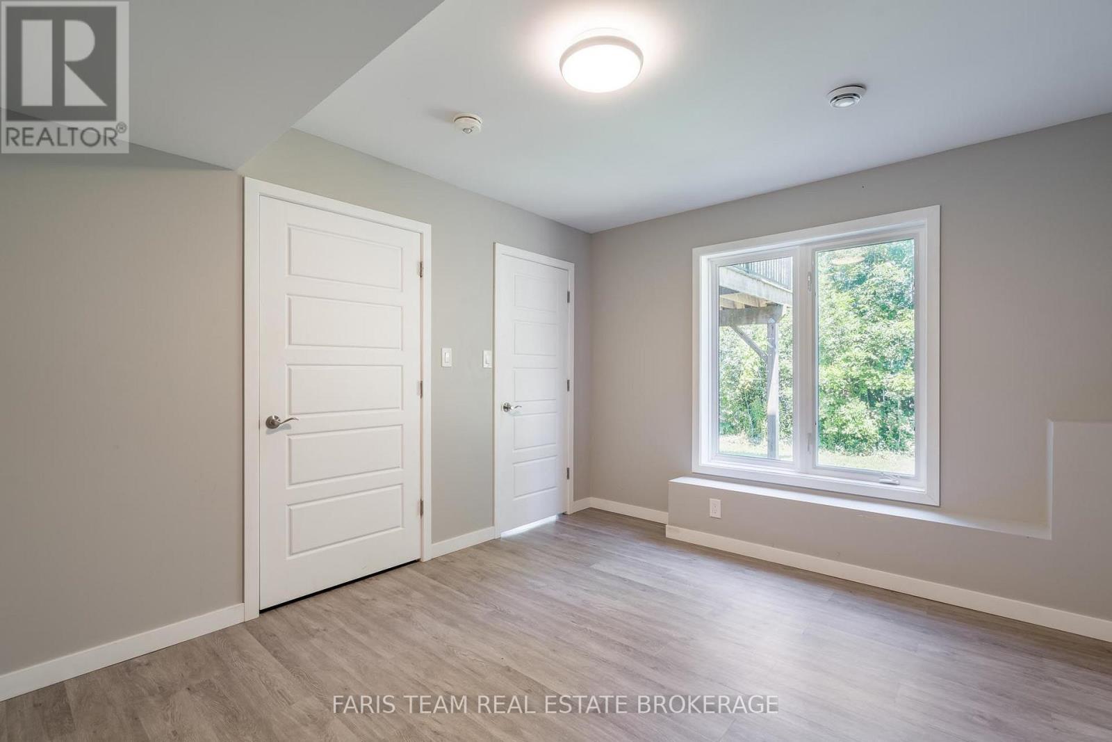 33 SHEPPARD DRIVE - 37