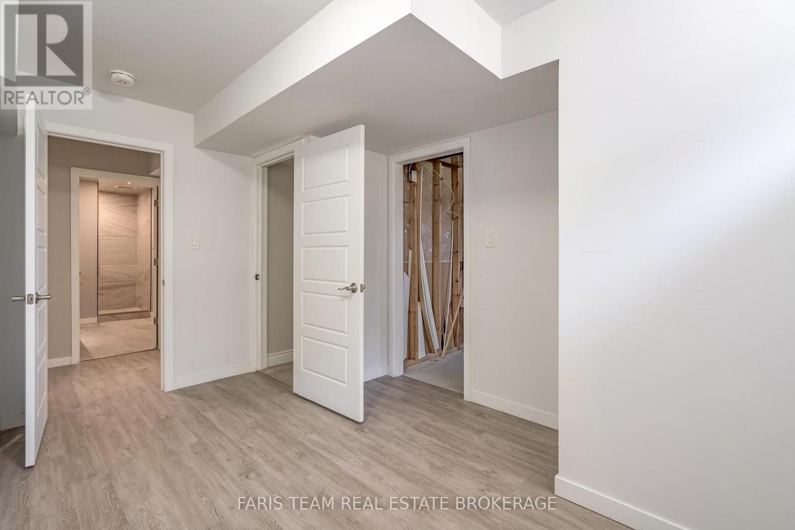 33 SHEPPARD DRIVE - 35