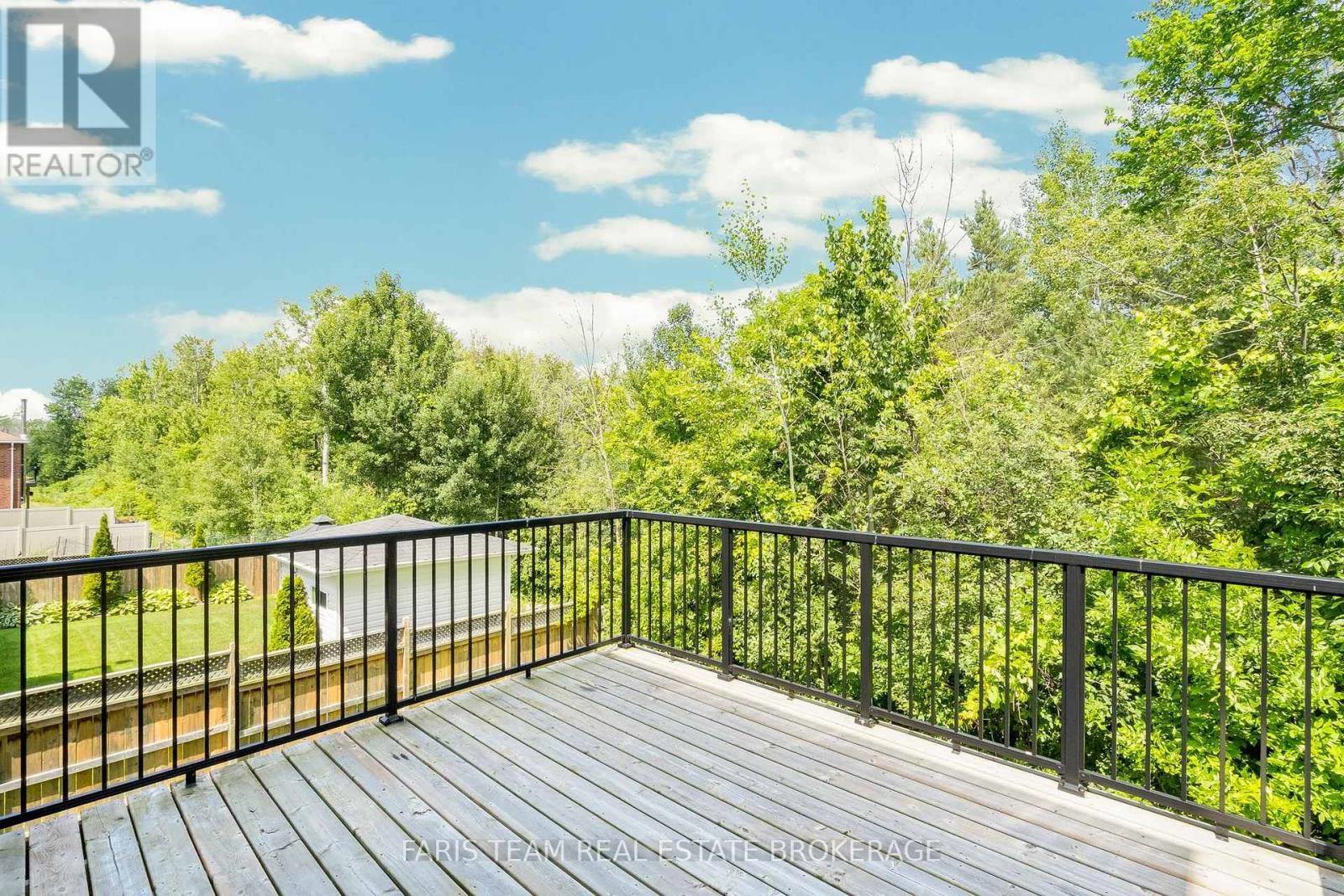 33 SHEPPARD DRIVE - 40