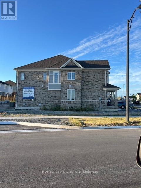698 LATIMER WAY - 2