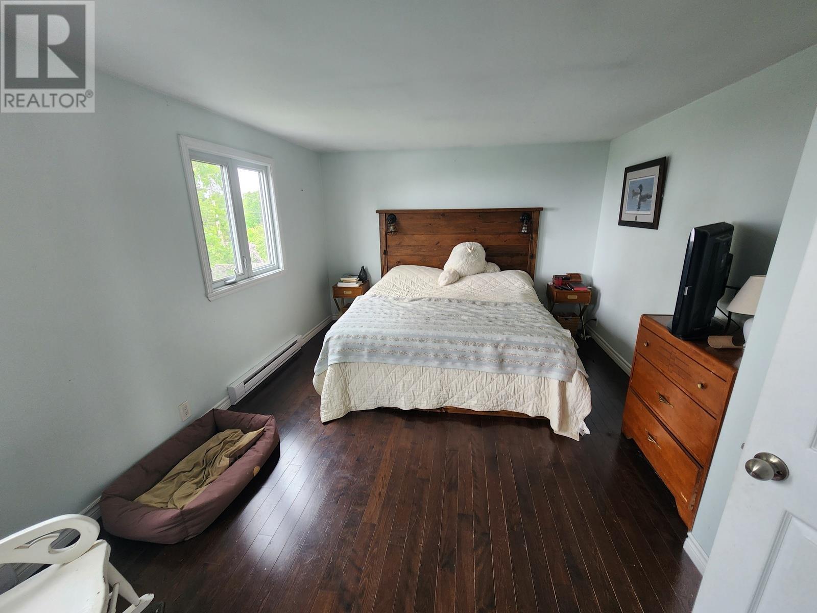 94 LAKEVIEW DR - 12