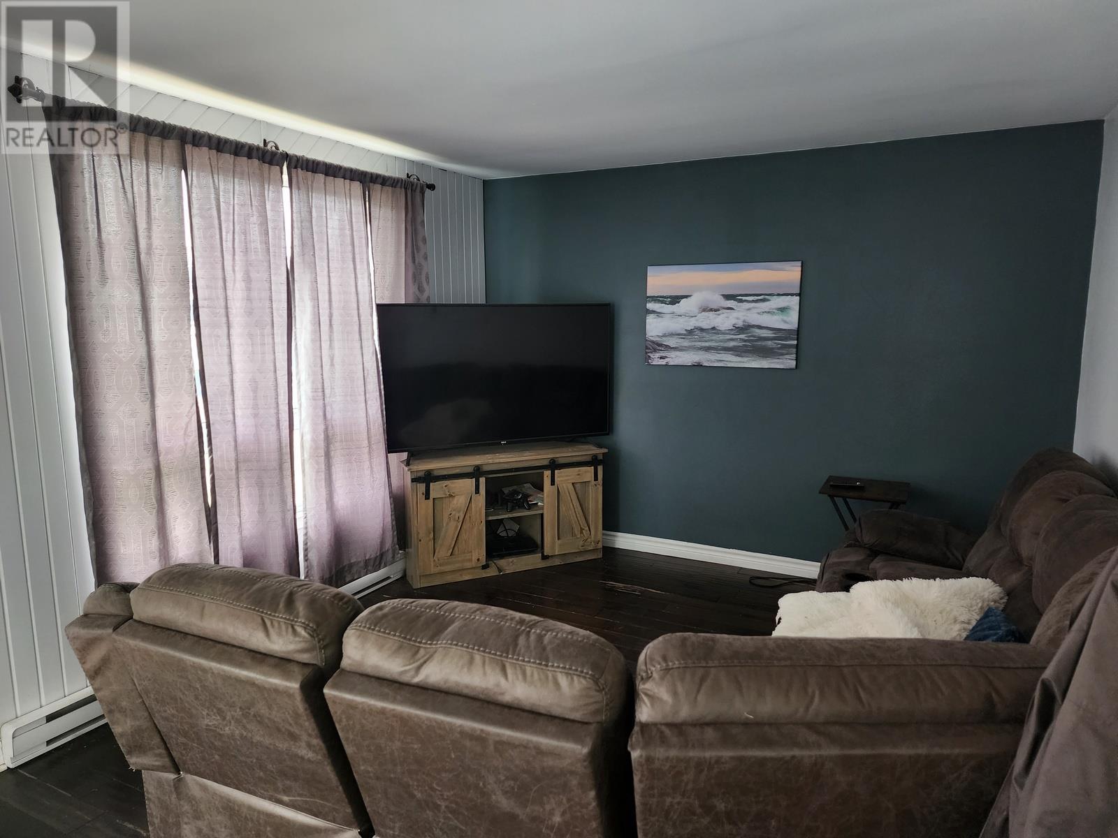 94 LAKEVIEW DR - 2